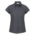 Grau - Front - Russell Collection Easy Care Fitted Poplin Bluse, kurzarm