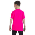 Pink - Side - Gildan Kinder T-Shirt mit Rundhalsausschnitt, kurzärmlig