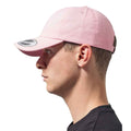 Pink - Side - Flexfit Unisex Baseballkappe mit niedrigem Profil