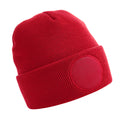 Rot - Front - Beechfield Runder Patch Beanie