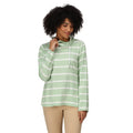 Ruhig Grün-Weiß - Close up - Regatta - "Helvine" Sweatshirt für Damen