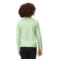 Ruhig Grün - Pack Shot - Regatta - "Wenbie III" T-Shirt für Kinder  Langärmlig