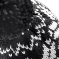 Schwarz - Weiß - Side - Beechfield Unisex Strickmütze mit Bommel, Schneeflocken-Muster