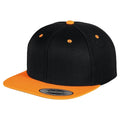 Schwarz-Neon Orange - Front - Yupoong Herren The Classic Baseballkappe, zweifarbig