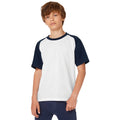 Weiß-Marineblau - Back - B&C Kinder Baseball T-Shirt Kurzarm
