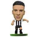 Schwarz-Weiß - Front - Newcastle United FC Fußball-Figur  Jamaal Lascelles, "SoccerStarz"
